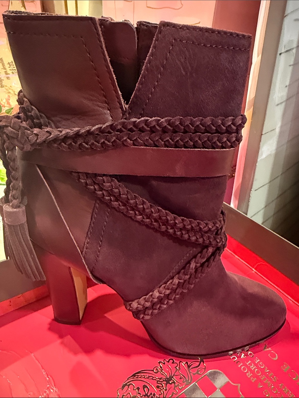 Vince Camuto VC-Cyndia Ankle Boots in Cabernet and Butter